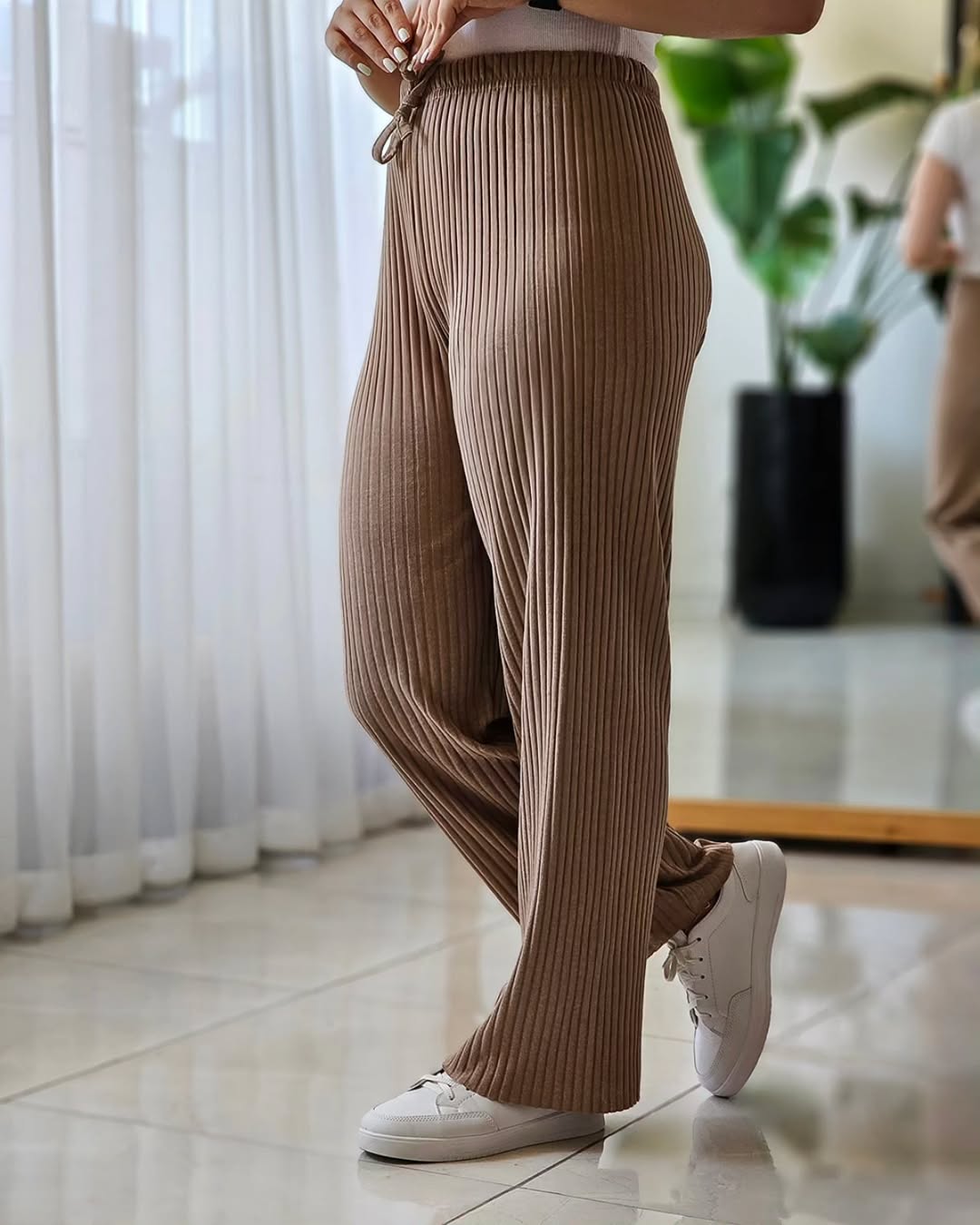 Drop soft trouser