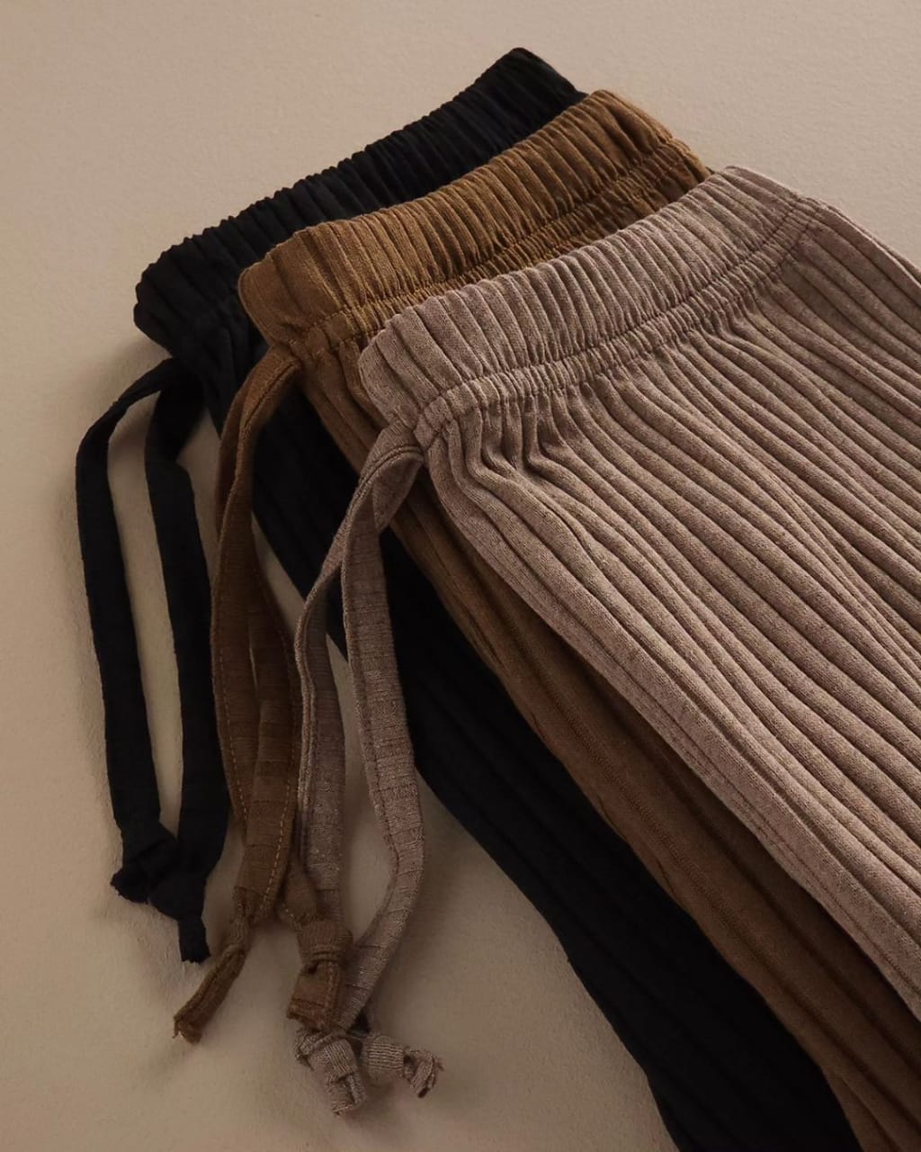 Drop soft trouser