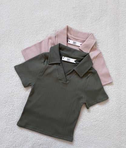 Ribbed Chic V Neck Polo